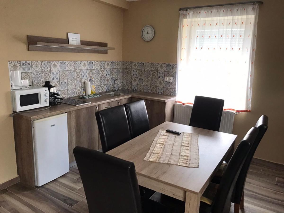 Adrienn Apartman Sárvár Εξωτερικό φωτογραφία