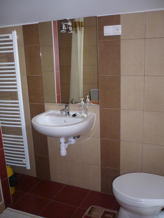 Adrienn Apartman Sárvár Εξωτερικό φωτογραφία