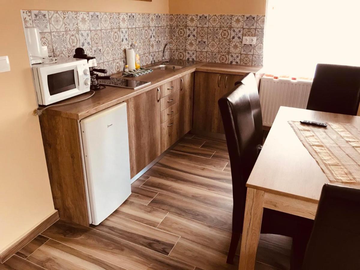 Adrienn Apartman Sárvár Εξωτερικό φωτογραφία