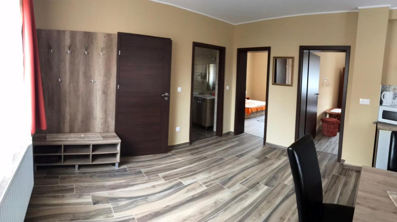 Adrienn Apartman Sárvár Εξωτερικό φωτογραφία